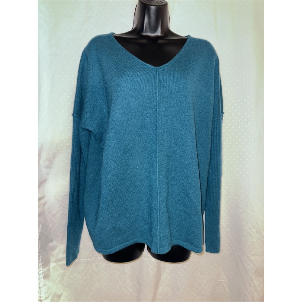 Soft Surroundings 100% Cashmere Sweater Medium Green V Neck‎ Ribbed Sleeves